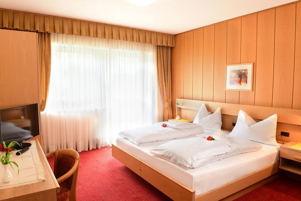 River Hotel Post Кьенес Экстерьер фото